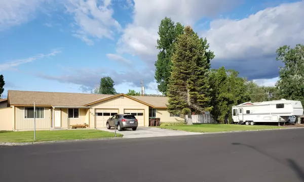 990 5th ST, Prineville, OR 97754