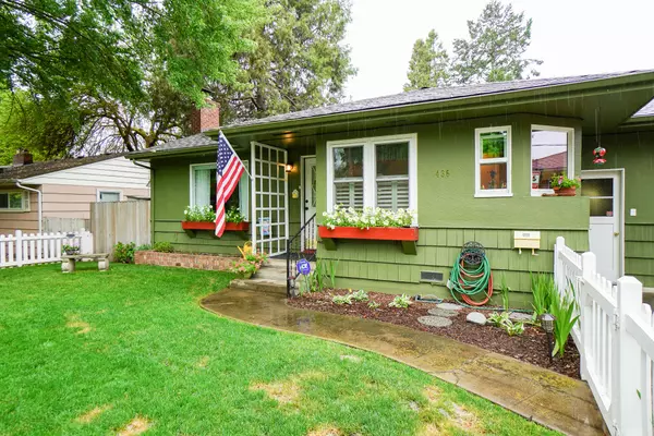 Grants Pass, OR 97526,436 Baker DR