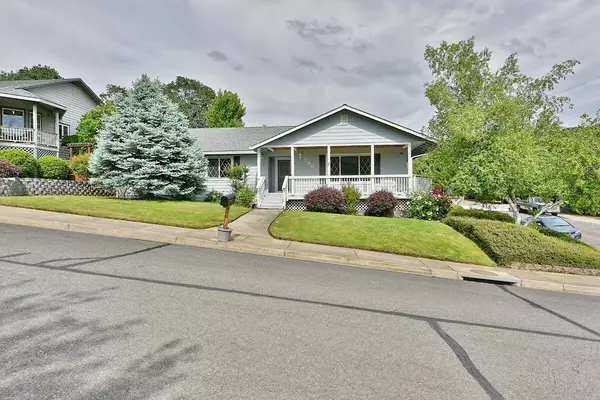 500 Cypress AVE, Rogue River, OR 97537