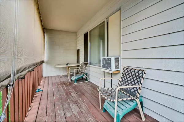 Bend, OR 97701,908 Stratford CT