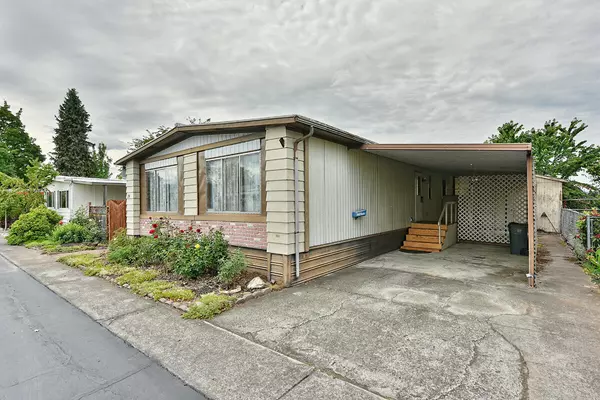 301 Freeman RD #UNIT 28, Central Point, OR 97502