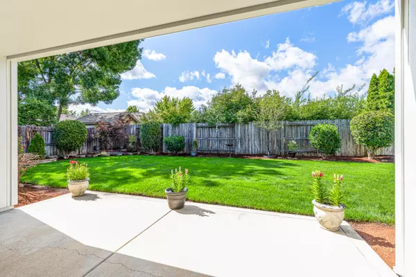 Medford, OR 97501,1727 Fiona LN