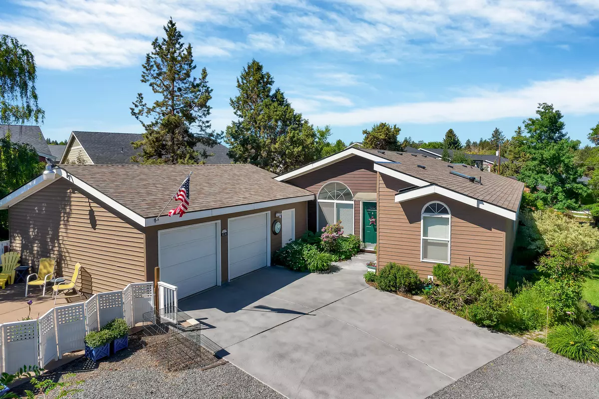 Bend, OR 97701,1231 Butler Market RD