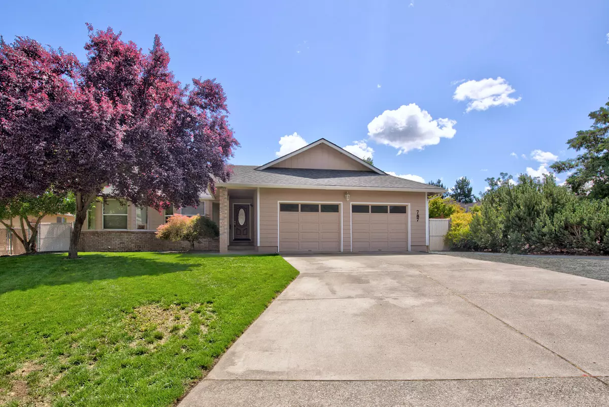 Grants Pass, OR 97527,787 Delsie DR