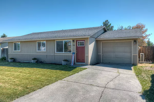 1748 35th ST, Redmond, OR 97756