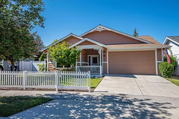 2221 Indigo LN, Bend, OR 97701