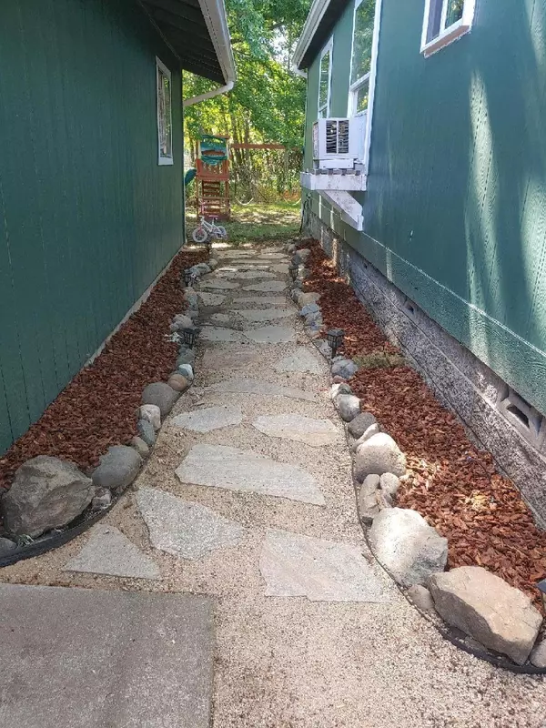 Medford, OR 97501,1023 Maple Park DR