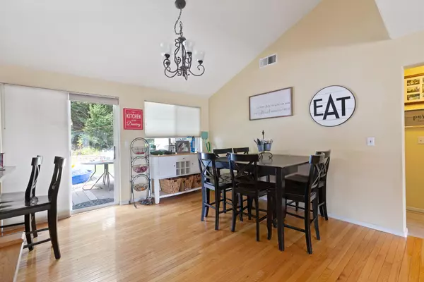 Rogue River, OR 97537,100 Tuttle CT