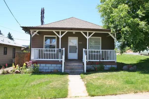 1238 East ST, Klamath Falls, OR 97601