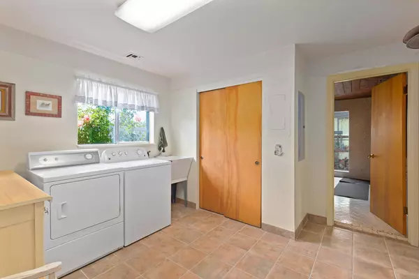 Grants Pass, OR 97527,4720 Leonard RD