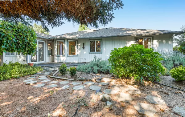Medford, OR 97501,1353 Harrisburg DR