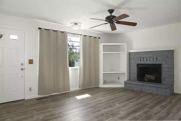 Grants Pass, OR 97526,1360 Highland AVE