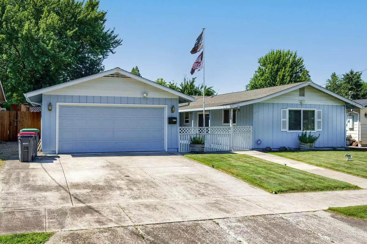 Medford, OR 97504,1692 Johnson ST