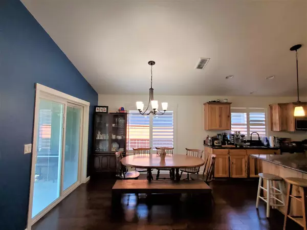 Grants Pass, OR 97527,2751 Esther LN