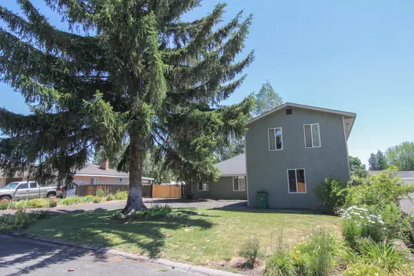 Klamath Falls, OR 97603,3919 Redondo WAY