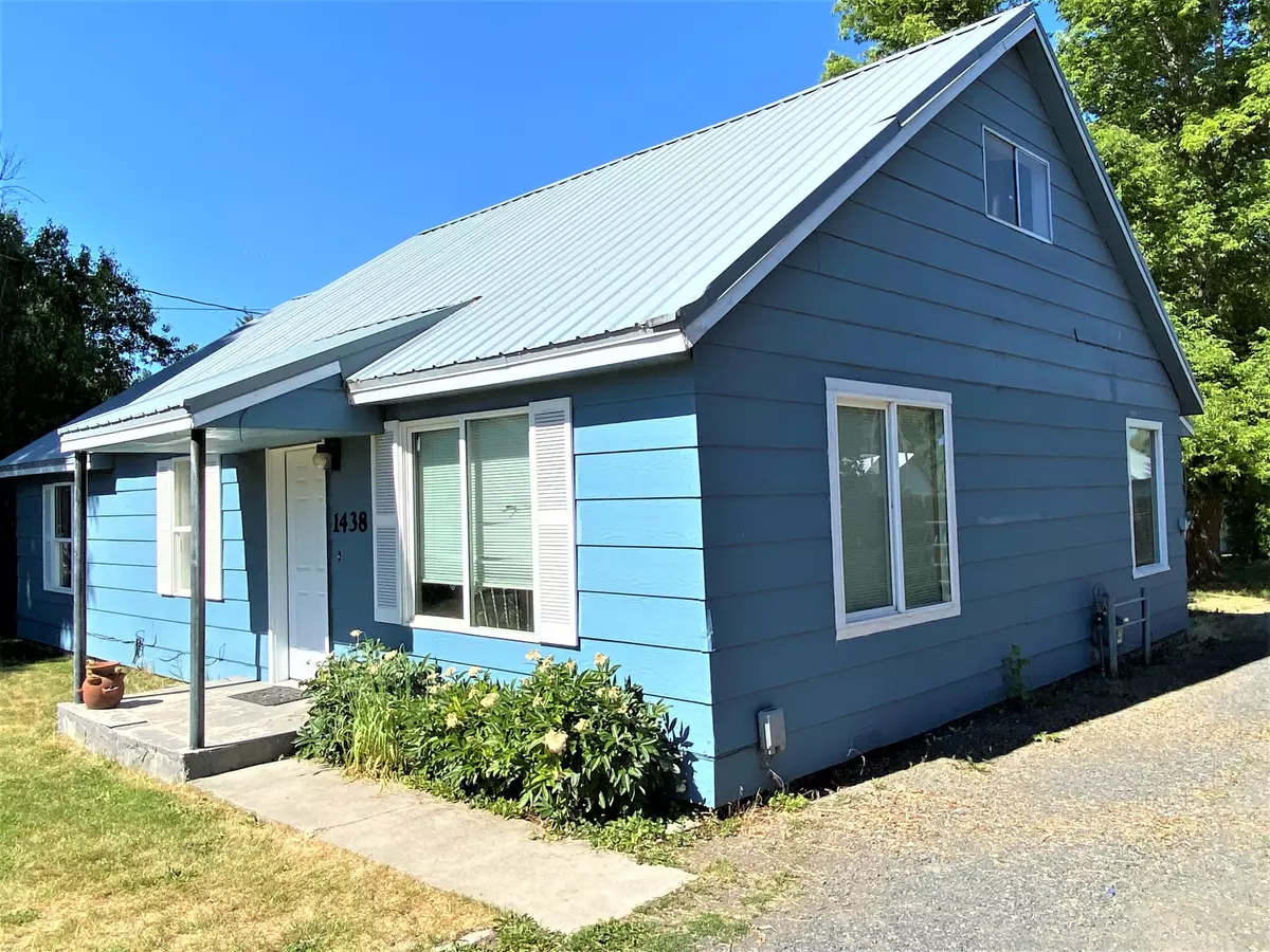 Klamath Falls, OR 97603,1438 Gary ST