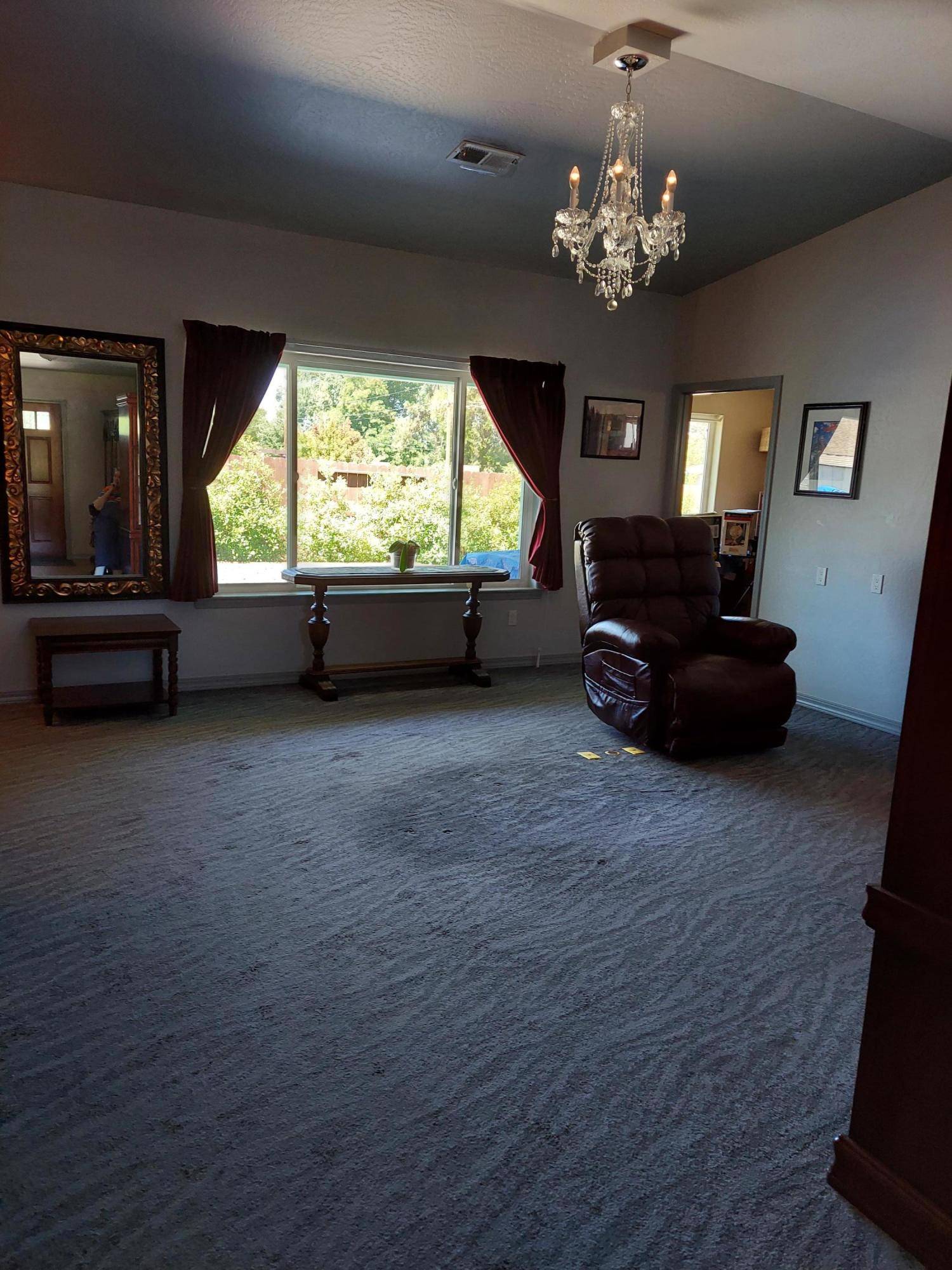 Grants Pass, OR 97527,1602 George Tweed BLVD