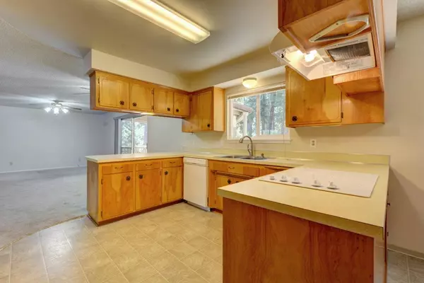 Grants Pass, OR 97527,1965 Southgate WAY