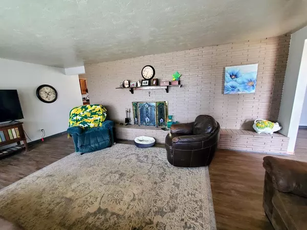 Klamath Falls, OR 97603,1365 Carlson DR