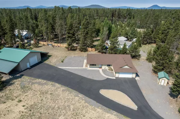 16153 Hawks Lair RD, La Pine, OR 97739