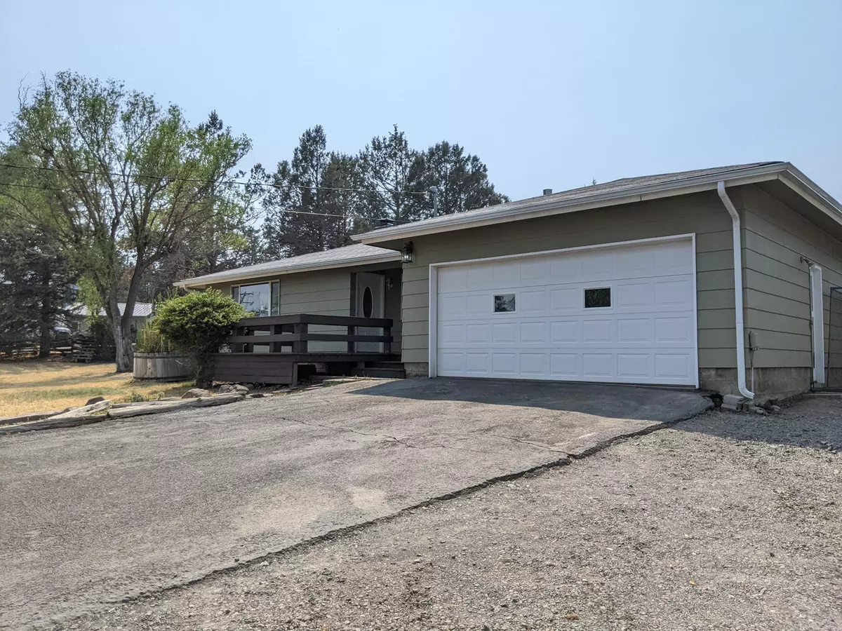 Klamath Falls, OR 97601,5508 Sierra CT