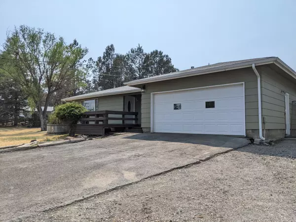 5508 Sierra CT, Klamath Falls, OR 97601