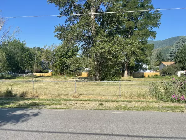 215 4th ST #Lot #1, Rogue River, OR 97537