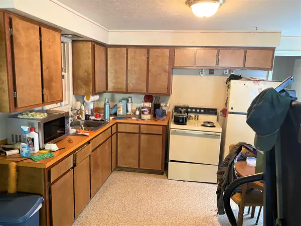 Grants Pass, OR 97526,433 Wildwood AVE