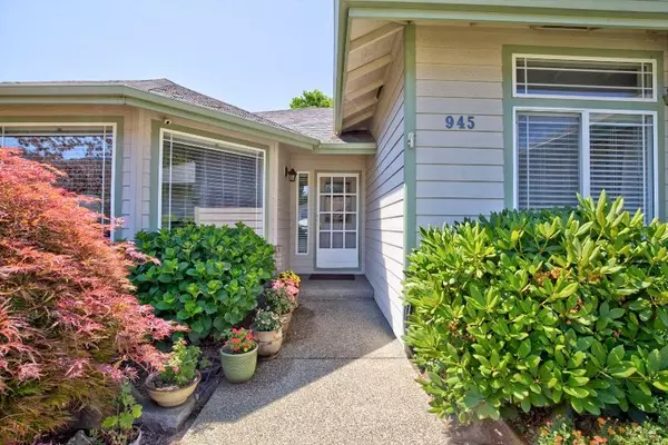 Grants Pass, OR 97526,945 Cooke AVE