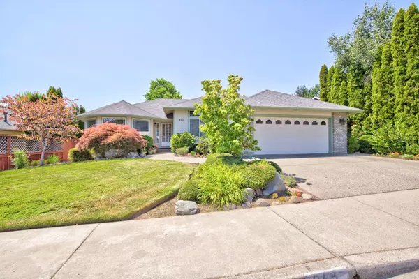 Grants Pass, OR 97526,945 Cooke AVE