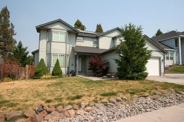 5135 Hickory LN, Klamath Falls, OR 97601