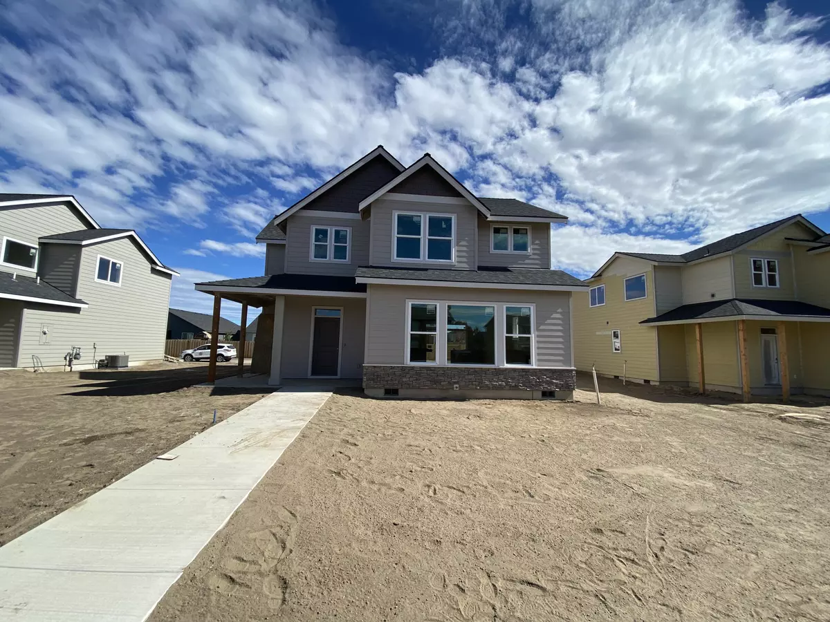 Redmond, OR 97756,748 27th ST