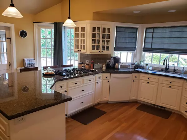 Grants Pass, OR 97526,1321 Lawnridge AVE