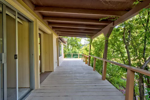 Grants Pass, OR 97526,413 Currie LN