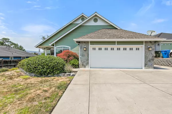 Eagle Point, OR 97524,920 Ridgeview DR