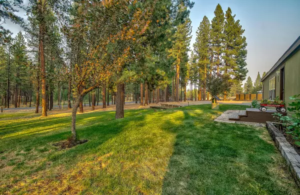 Klamath Falls, OR 97601,4080 Round Lake RD