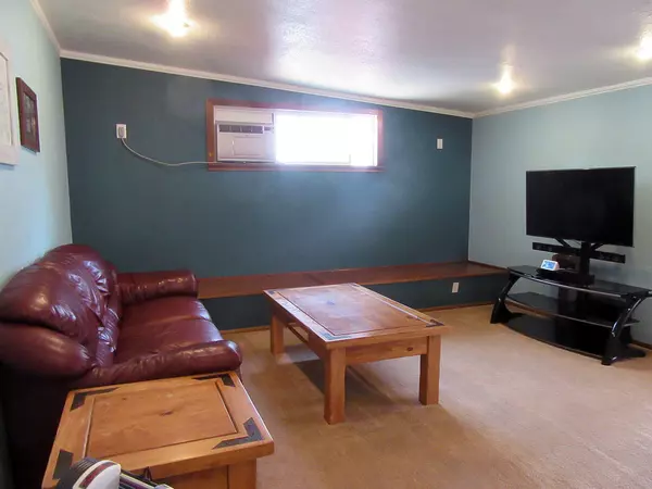 Klamath Falls, OR 97603,3725 Madison ST