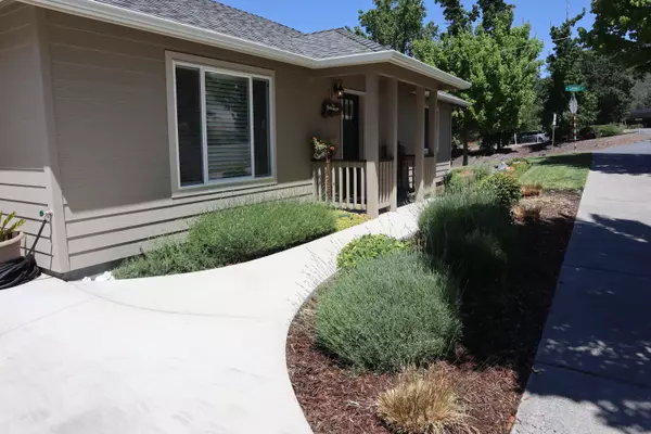 Grants Pass, OR 97526,1188 Beacon DR
