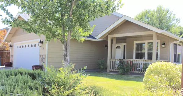 Grants Pass, OR 97527,1275 Sturgeon CT
