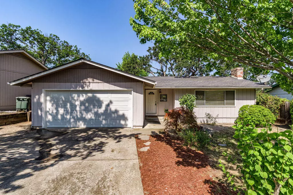 Ashland, OR 97520,735 Oak Knoll DR