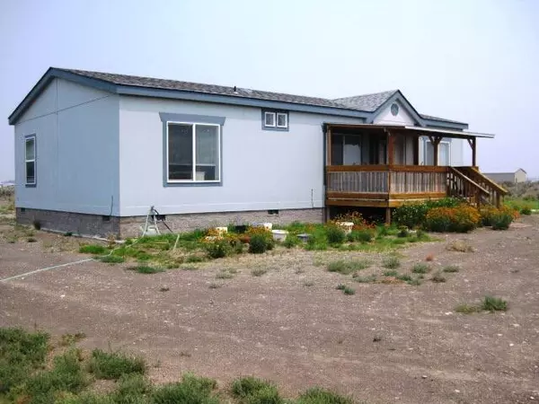 Christmas Valley, OR 97641,85321 Mountain LN