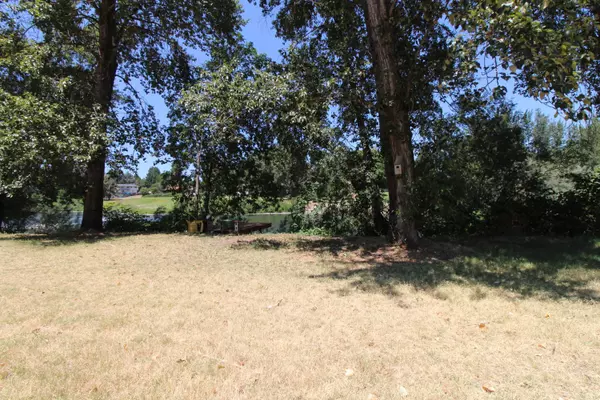 Grants Pass, OR 97527,380 Edgewater DR
