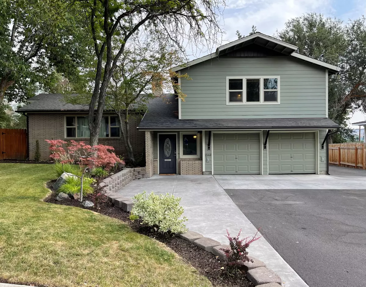 Klamath Falls, OR 97601,1844 Benson AVE