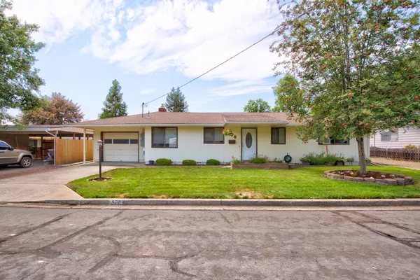 920 Croxton AVE, Grants Pass, OR 97526