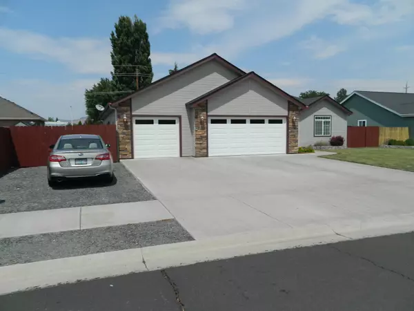 Klamath Falls, OR 97603,5139 Briana DR