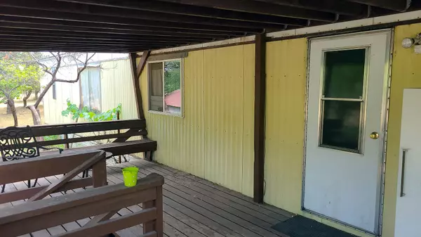 Klamath Falls, OR 97601,9821 Howard LN