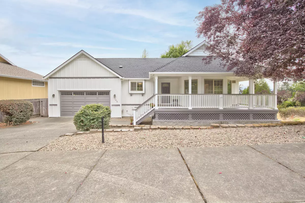 Grants Pass, OR 97526,745 Dewey DR