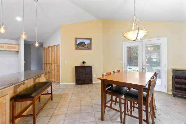 Grants Pass, OR 97527,1411 Sturgeon CT