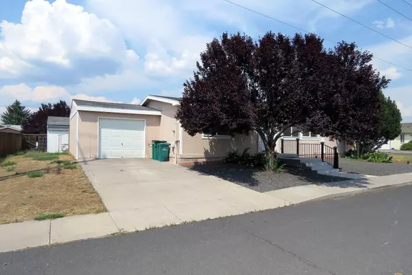 Klamath Falls, OR 97603,5469 Summerfield WAY