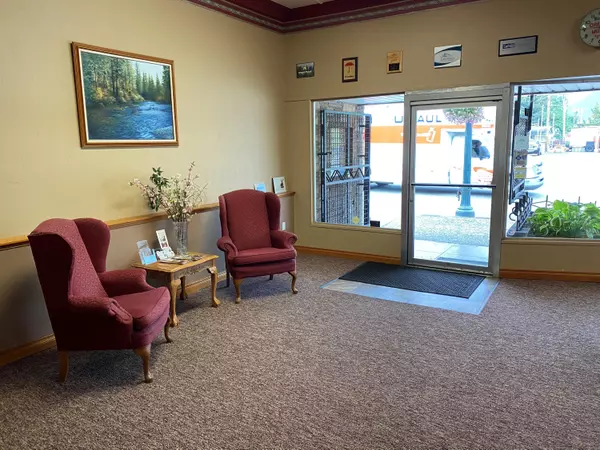 Grants Pass, OR 97526,620 6th ST